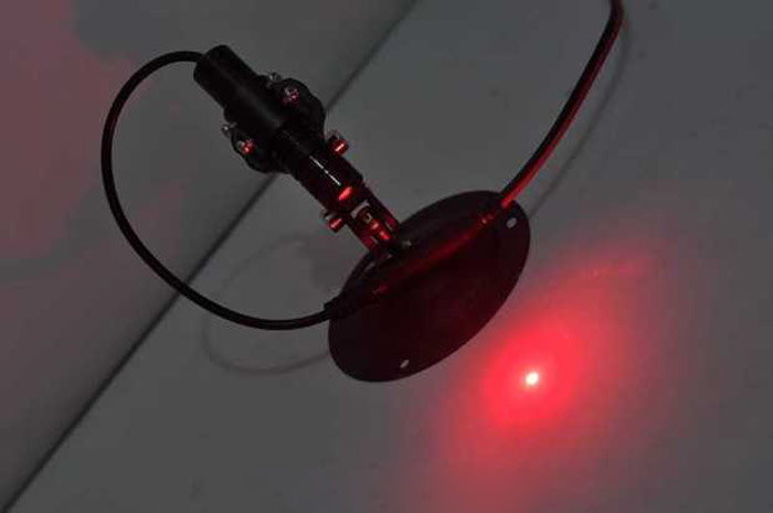 レーザー発光モジュール 焦点調整可能