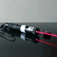 200mW赤色レーザーポインター 強力レッドレーザー 焦点調整可能 新規上場